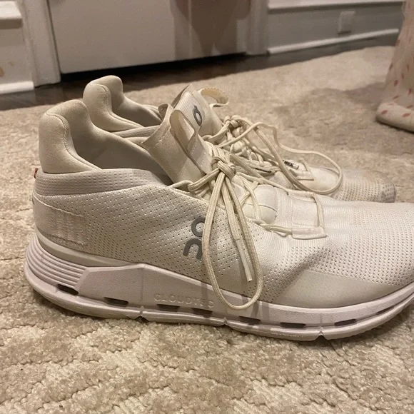 On Cloudnova. - Picture 1 of 3